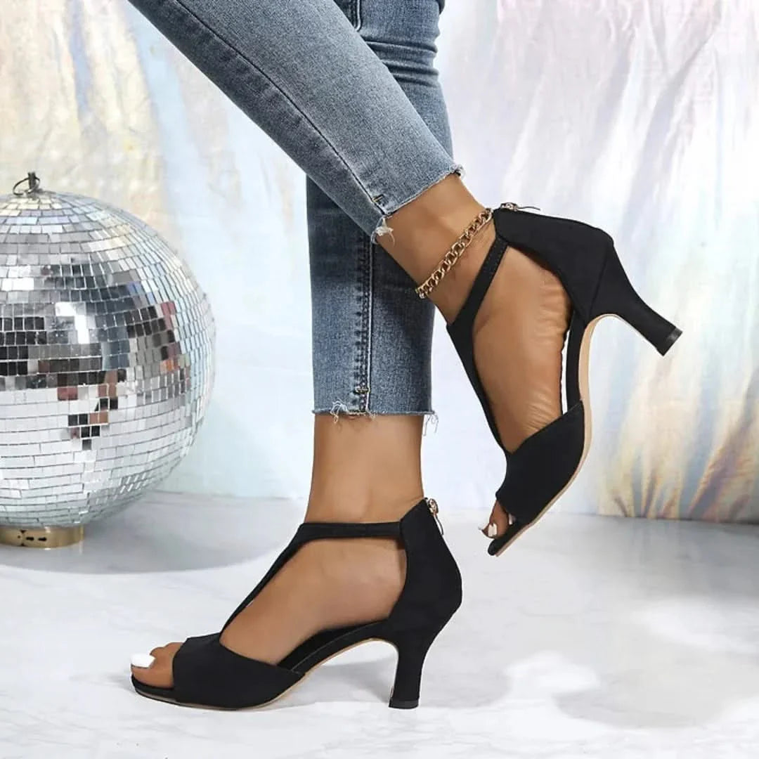 CLASSIC SUEDE HEELS