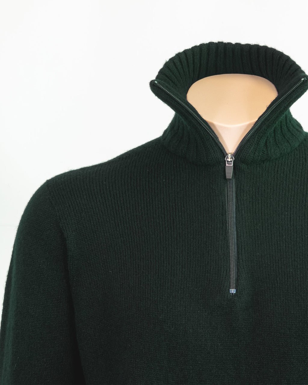 CLASSIC WOOL PULLOVER
