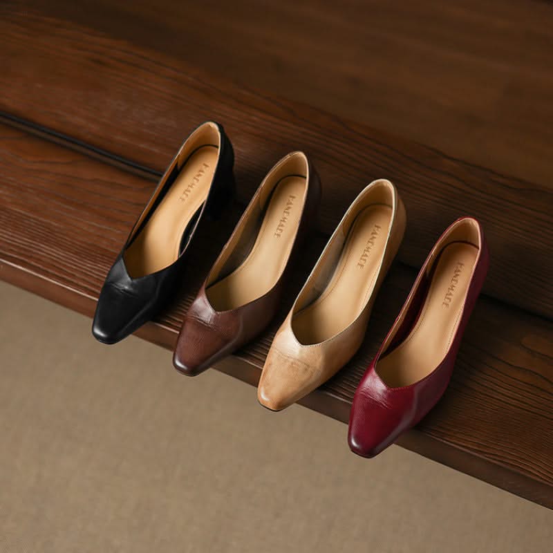 LIVIA LUXE PUMPS