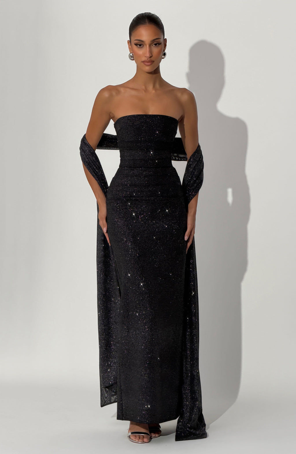Valentina™ - Vestido de Gala en Crêpe Negro Brillo Couture