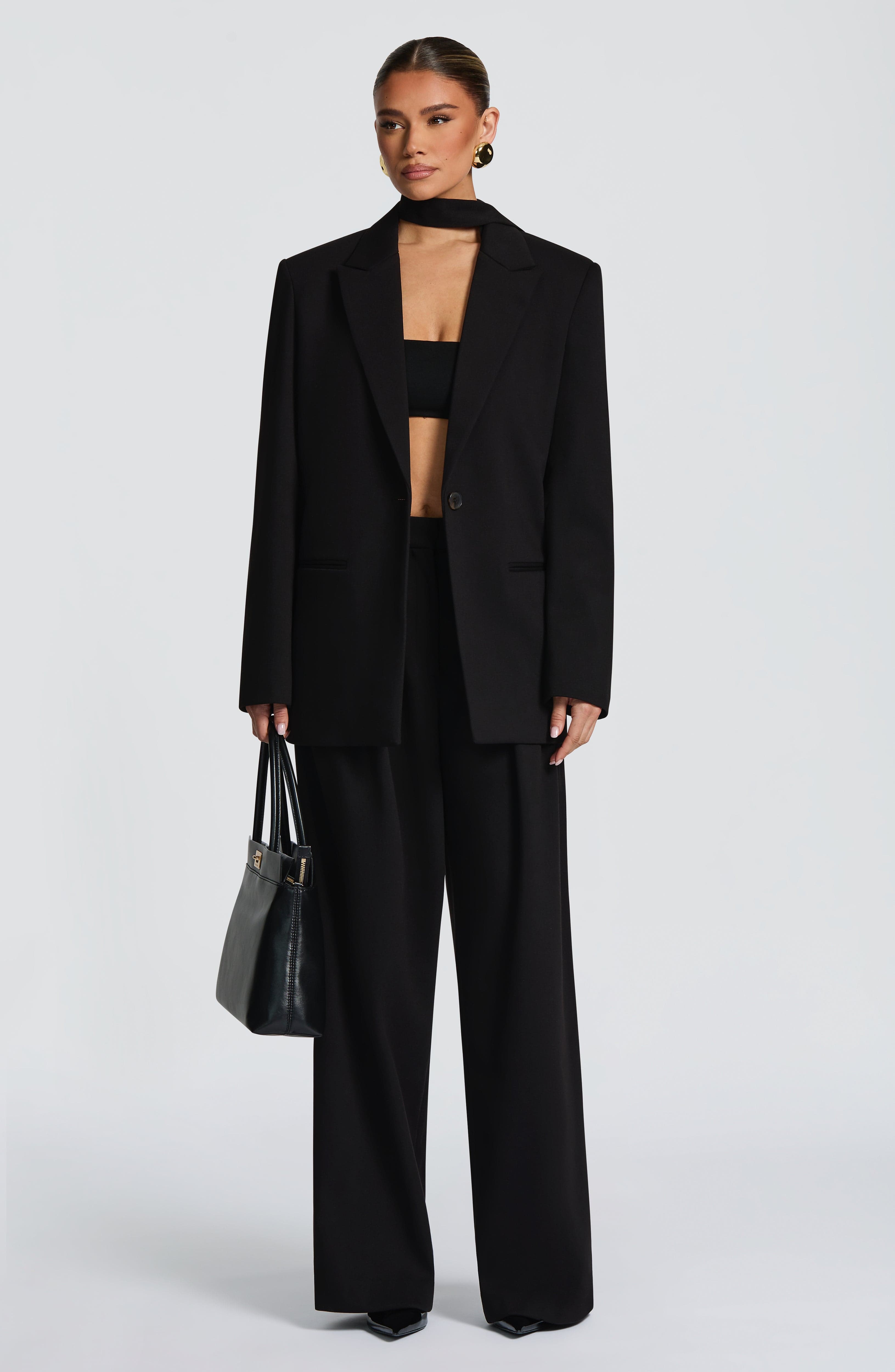Victoria™ - Blazer Sastre Negra de Corte Boxy