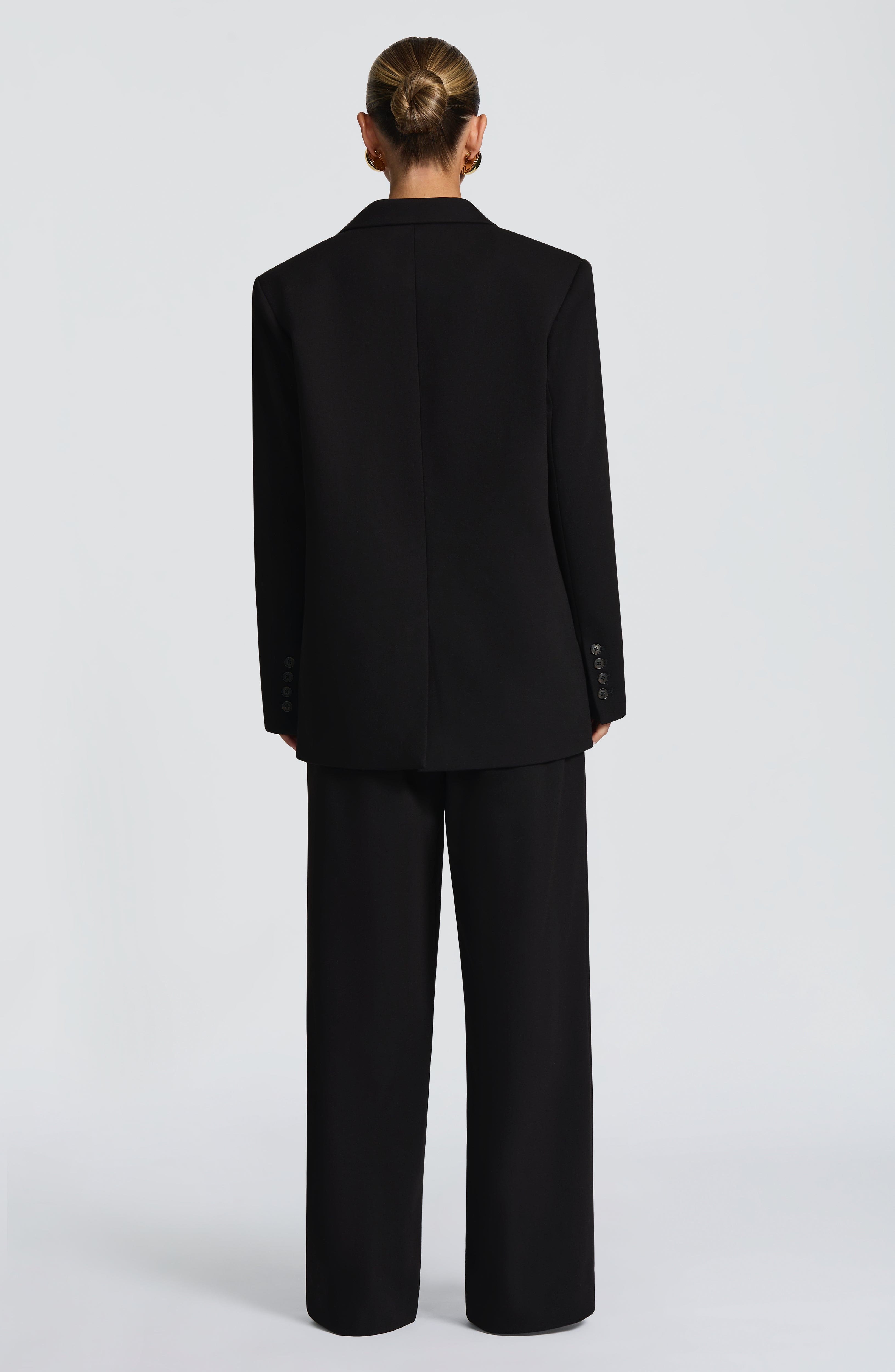 Victoria™ - Blazer Sastre Negra de Corte Boxy