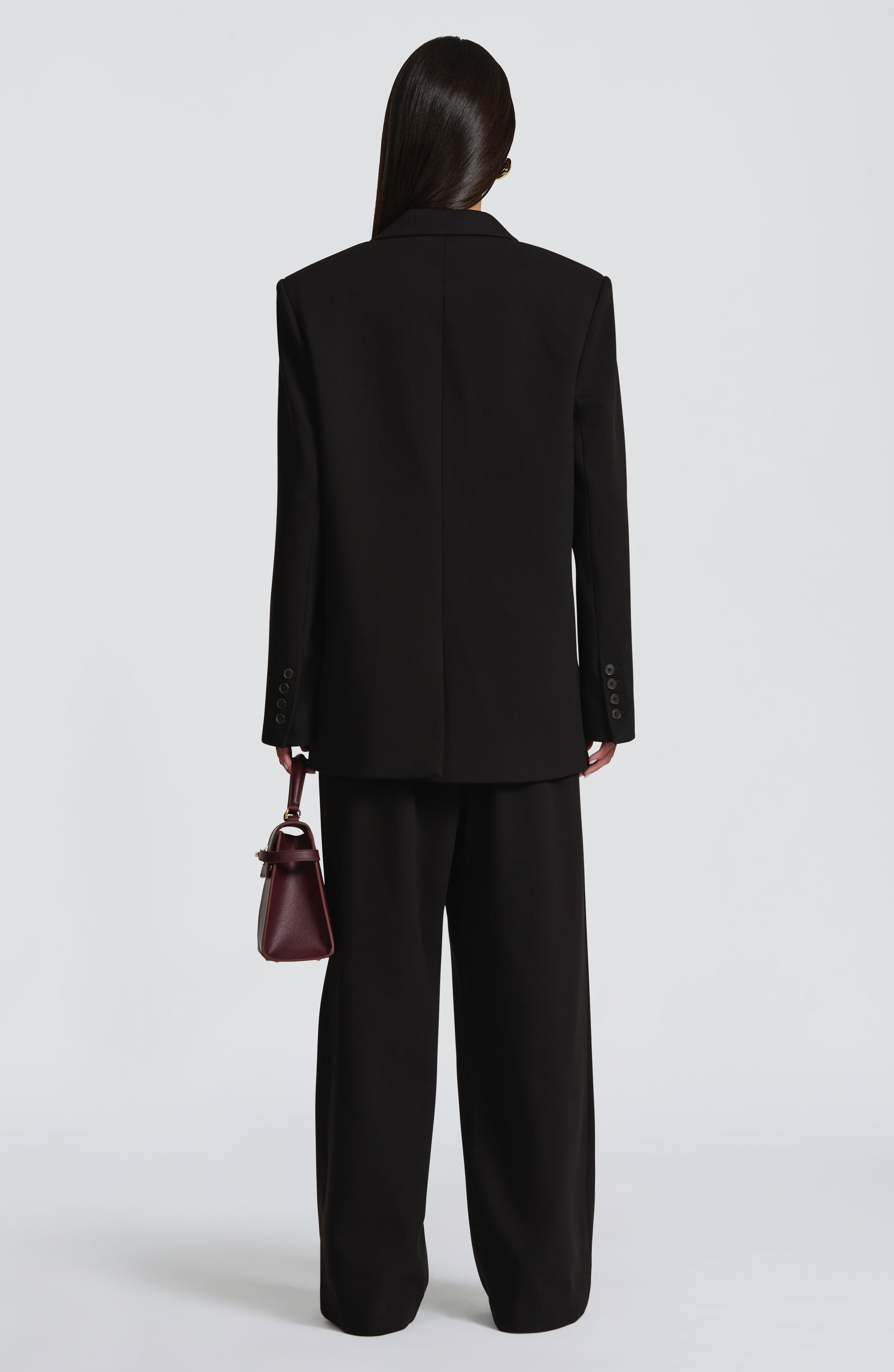 Victoria™ - Blazer Sastre Negra de Corte Boxy